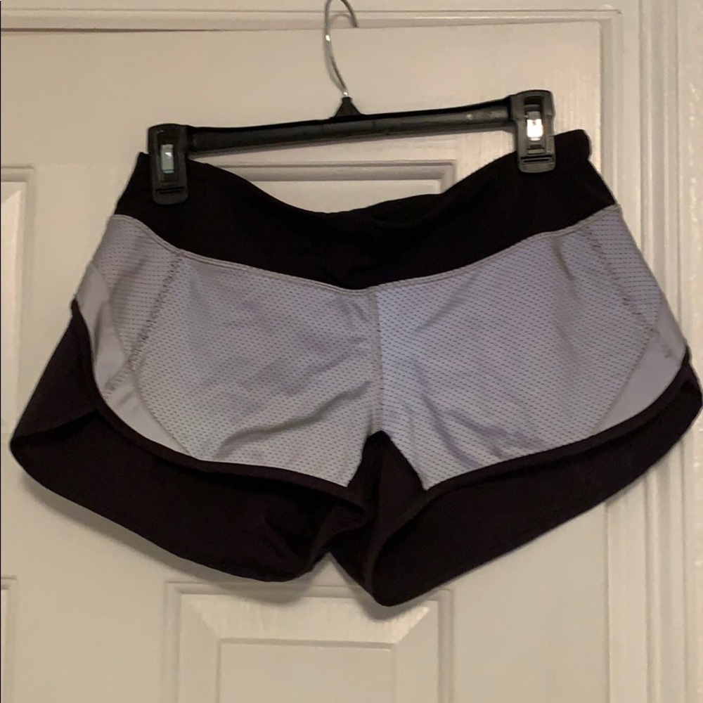 Size 6 lulu reflective shorts